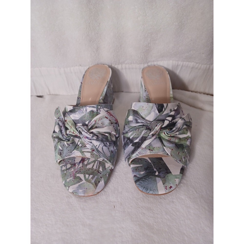 VINCE CAMUTO Sandals - Picture 2 of 7